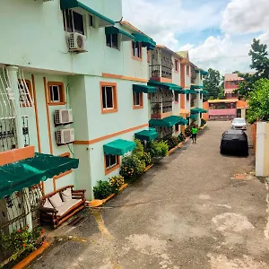 Dona Reyna: Convenient Santo Domingo Near Americas Airport Aparthotel